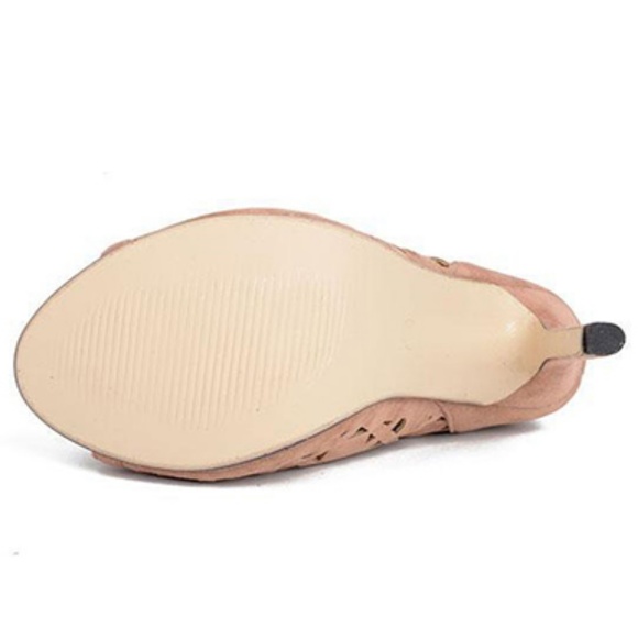 Lennox Heels - Picture 4 of 4